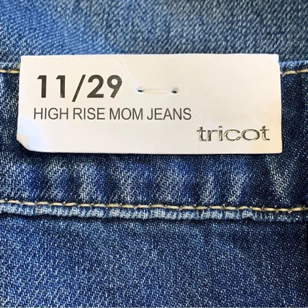Tricot High Rise Mom Jean Distressed Size 29 - Picture 6 of 11